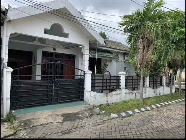 dijual rumah deltasari indah waru sidoarjo