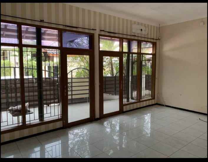 dijual rumah deltasari indah waru sidoarjo