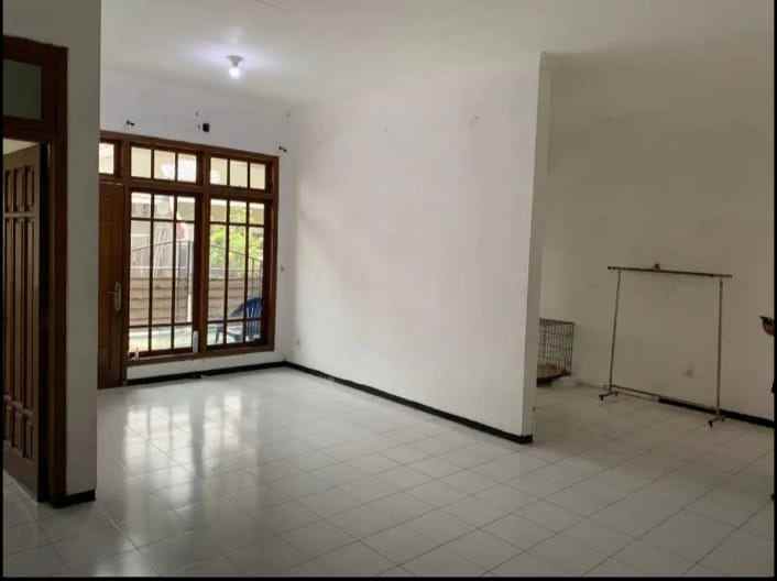 dijual rumah deltasari indah waru sidoarjo