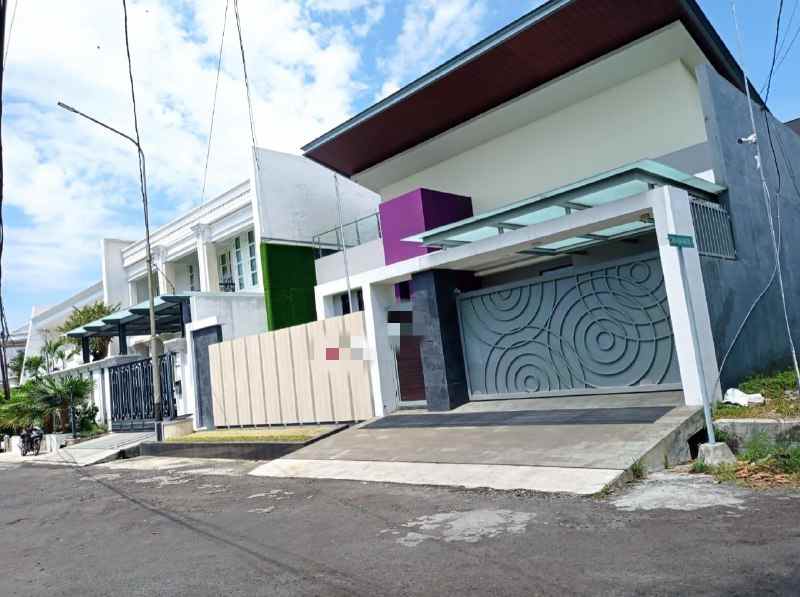 dijual rumah dharmahusada indah