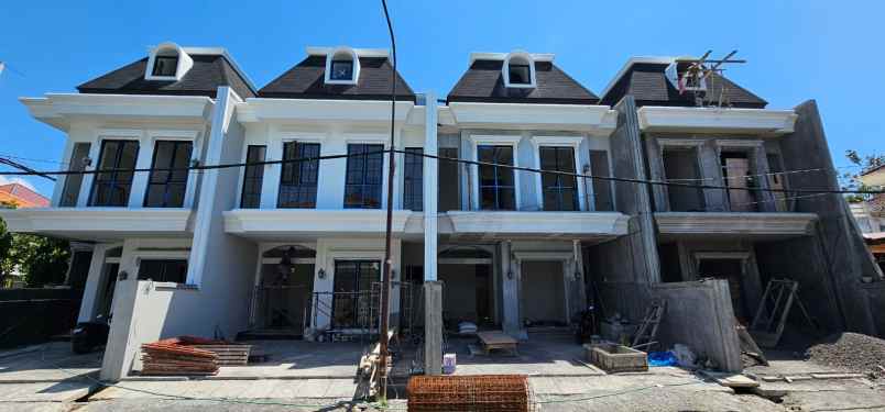 dijual rumah dharmahusada indah