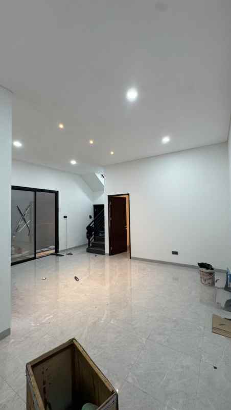 dijual rumah dharmahusada mas