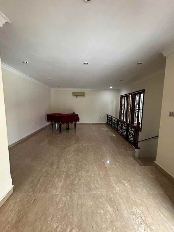 dijual rumah dharmahusada regency