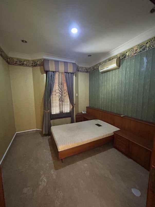 dijual rumah dharmahusada regency