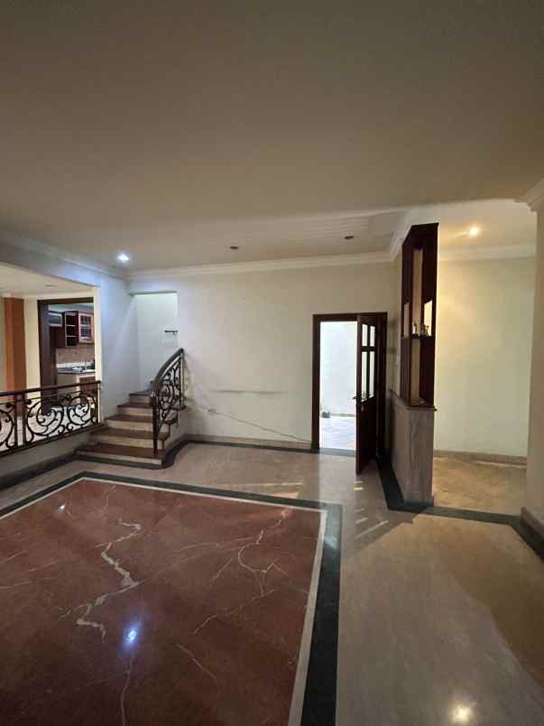 dijual rumah dharmahusada regency