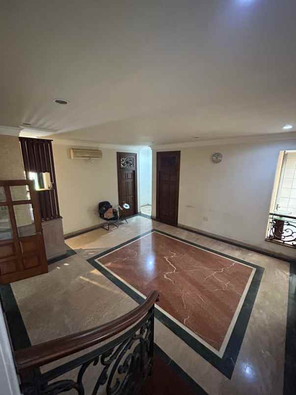 dijual rumah dharmahusada regency