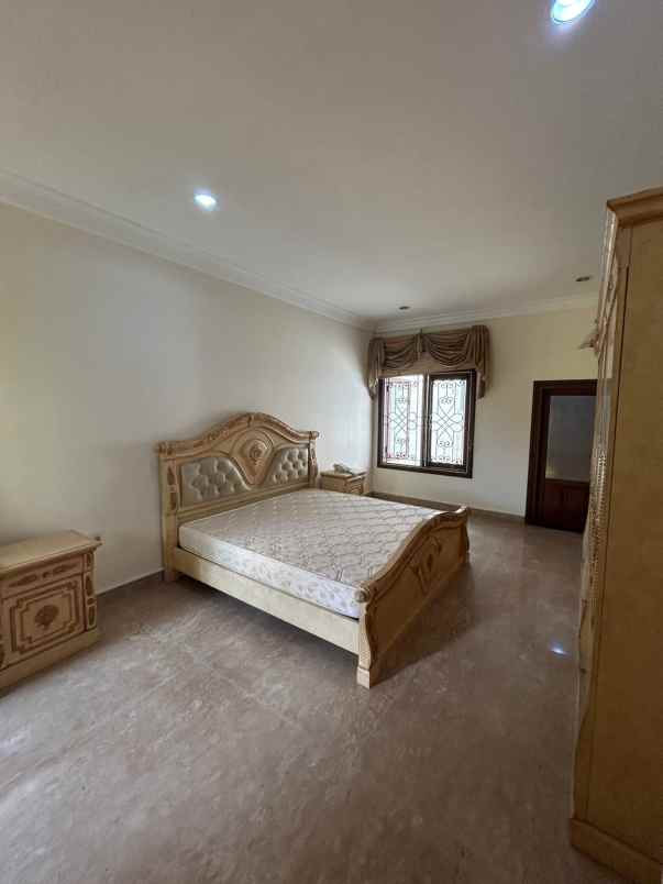 dijual rumah dharmahusada regency