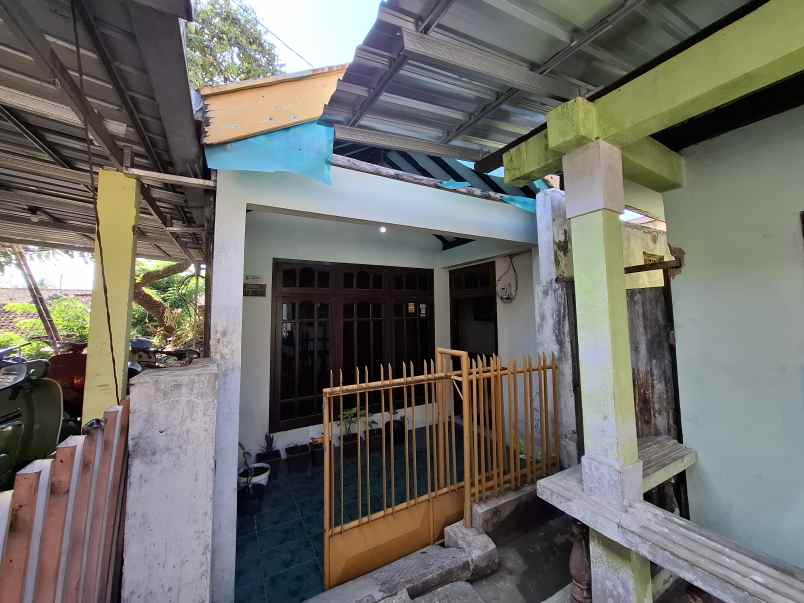 dijual rumah di gebang jember jl teratai