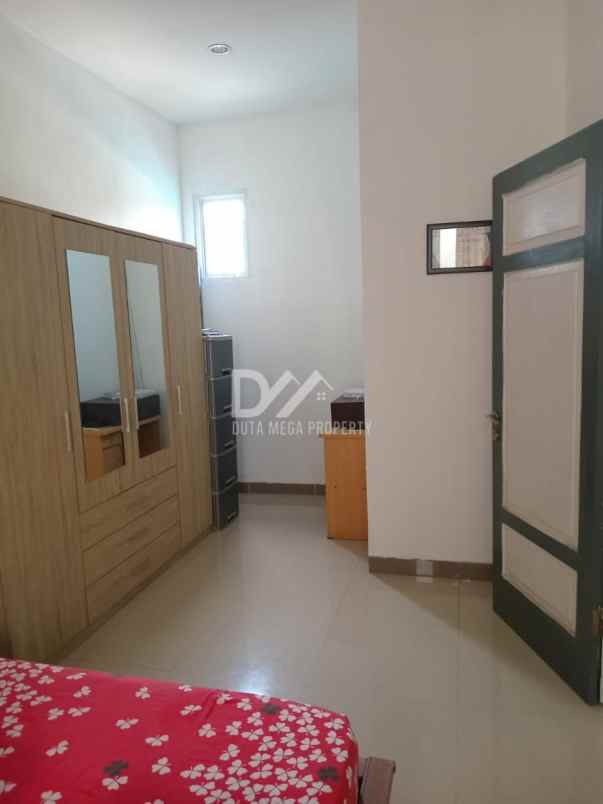 dijual rumah di graha raya bintaro