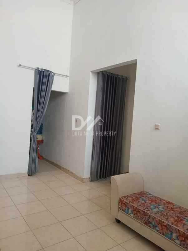 dijual rumah di graha raya bintaro