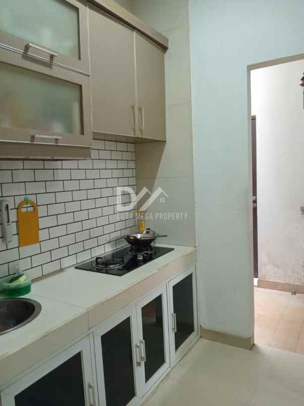 dijual rumah di graha raya bintaro