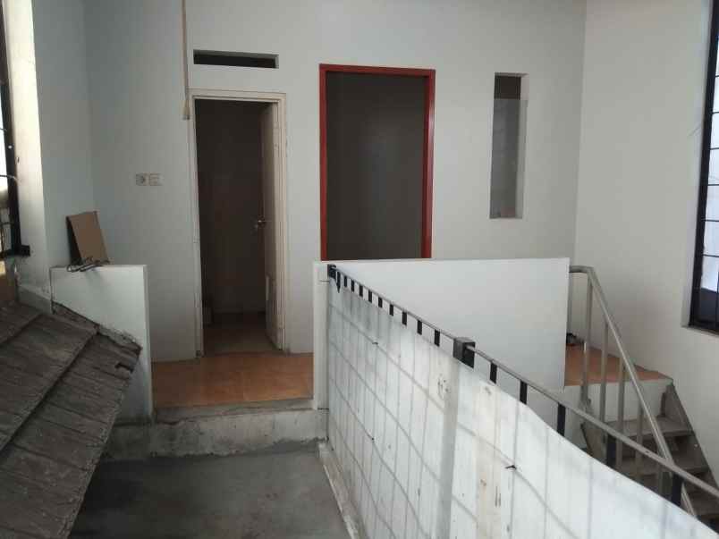 dijual rumah di kompleks tki bandung