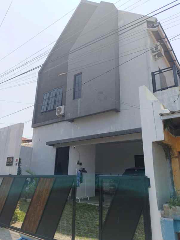 dijual rumah di pendrikan semarang