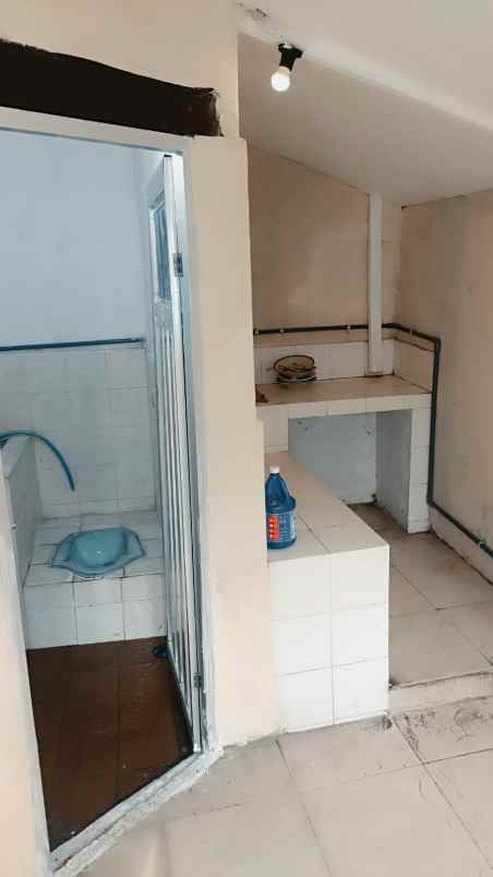 dijual rumah dinoyo