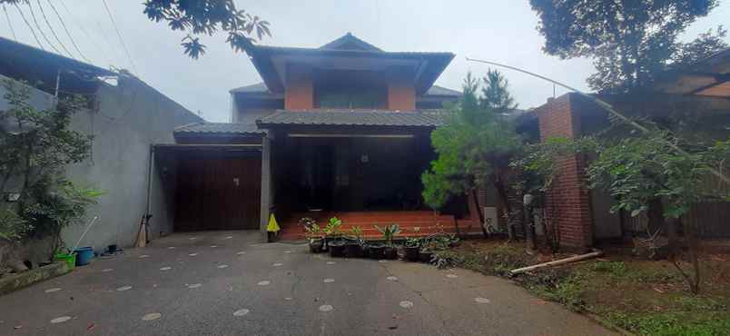 dijual rumah diponegoro