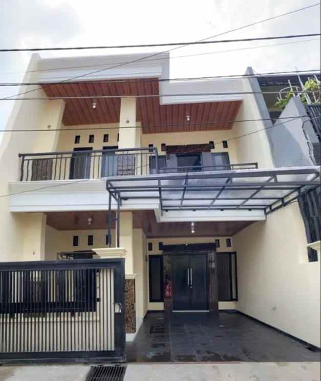 dijual rumah duren sawit