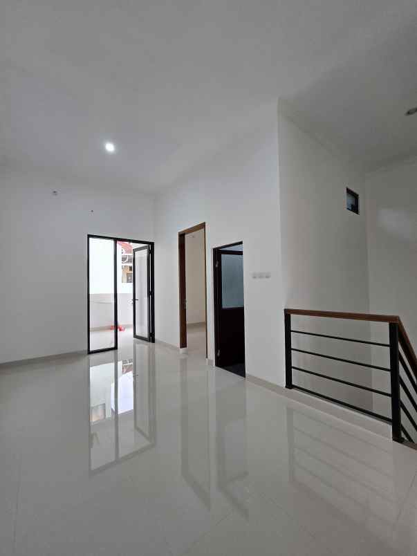 dijual rumah duren sawit jaktim