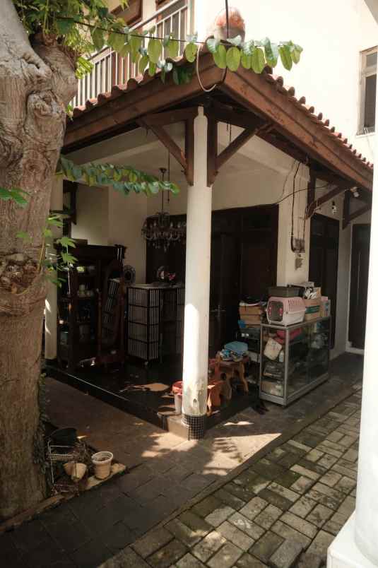 dijual rumah duren tiga
