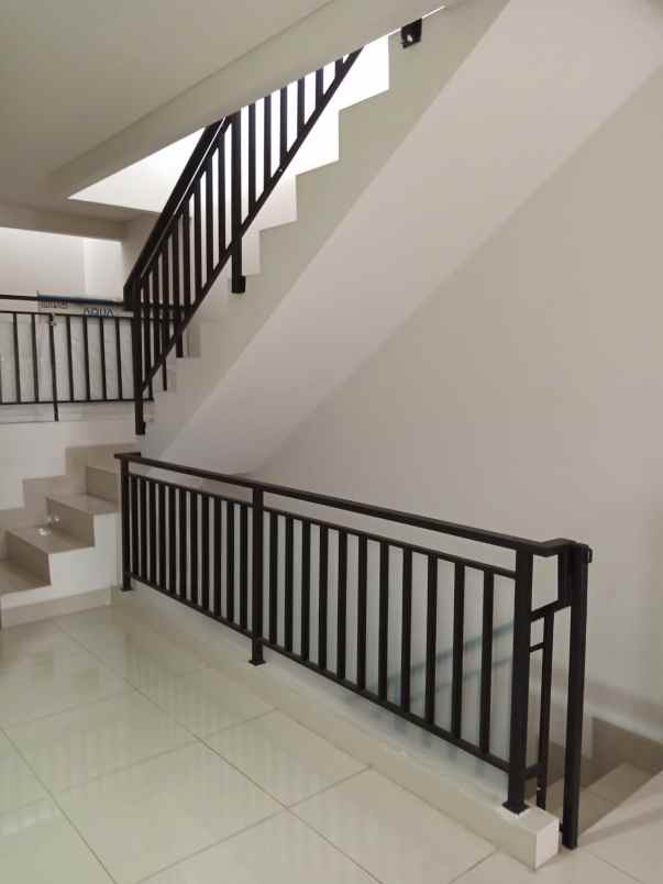 dijual rumah duri kepa