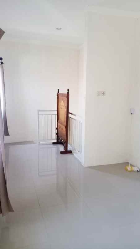 dijual rumah duta bintaro