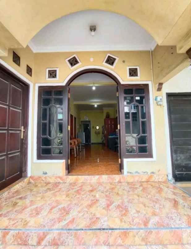 dijual rumah godean