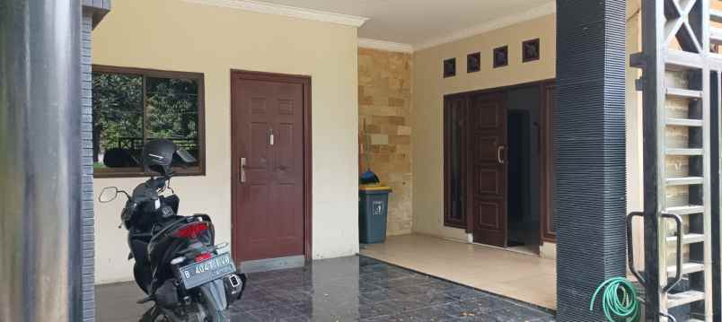 dijual rumah graha harapan bumyagara