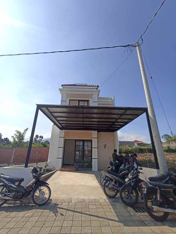 dijual rumah grand arjuna village