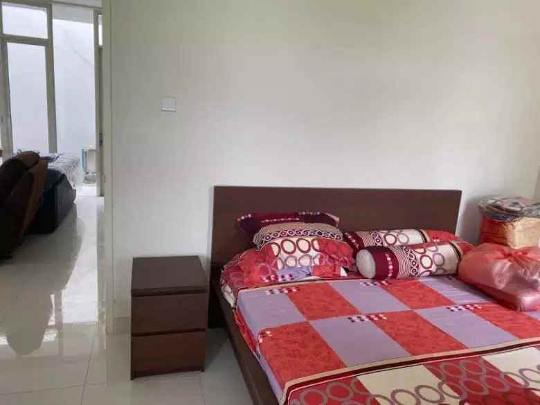 dijual rumah grand pakuwon north victoria