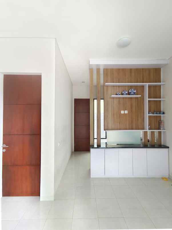 dijual rumah grand permata jingga