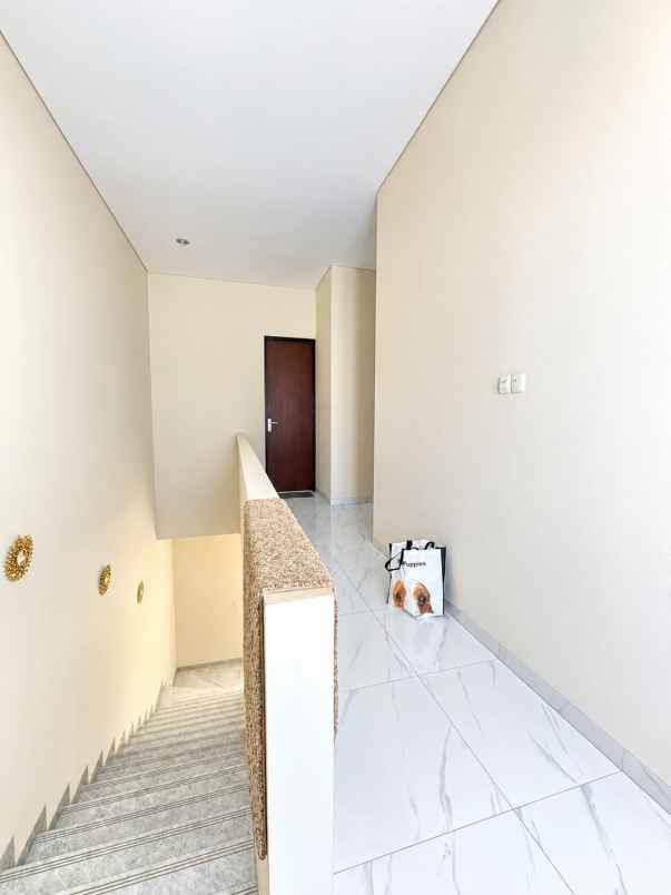 dijual rumah grand sharon residence
