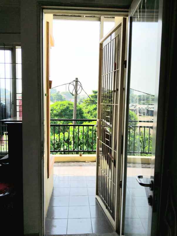 dijual rumah grand view karawaci