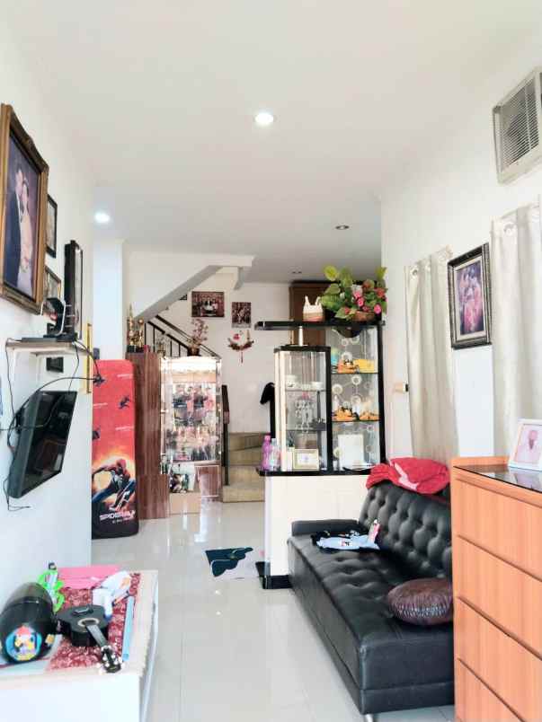 dijual rumah grand view karawaci