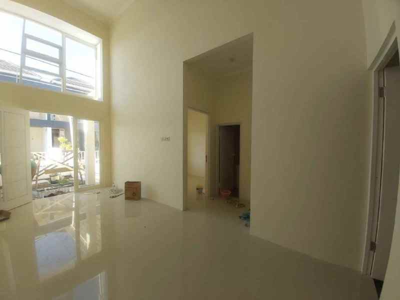 dijual rumah greenlake