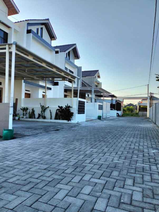 dijual rumah gumpang kartasura solo