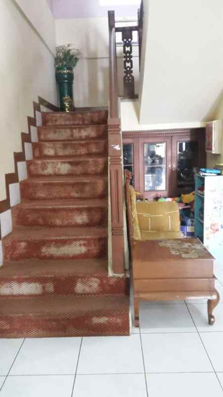 dijual rumah han00115