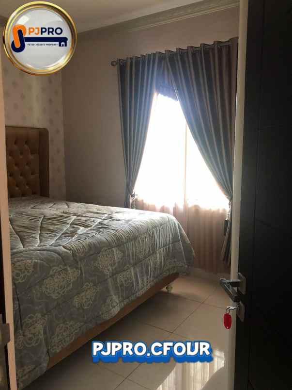 dijual rumah harapan indah cluster