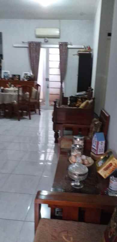 dijual rumah hook di kiarasari asri buahbatu