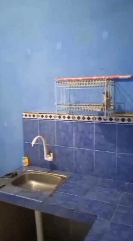 dijual rumah induk dan 2 pintu kontrakan strategis