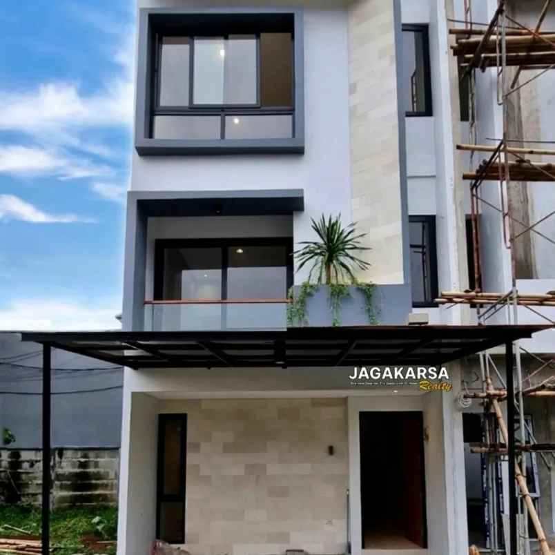 dijual rumah jagakarsa