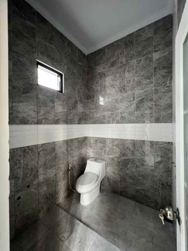 dijual rumah jagakarsa jakarta selatan