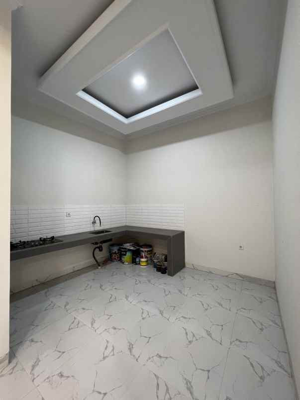 dijual rumah jagakarsa jakarta selatan