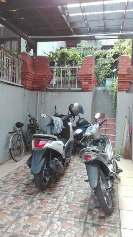 dijual rumah jalan bendi