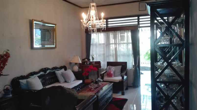 dijual rumah jalan bendi