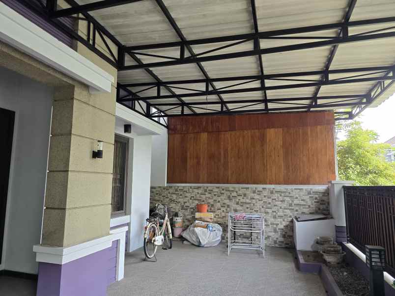 dijual rumah jalan central park a yani