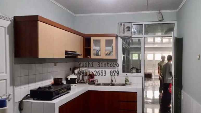 dijual rumah jalan cibubur