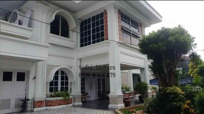 dijual rumah jalan cibubur