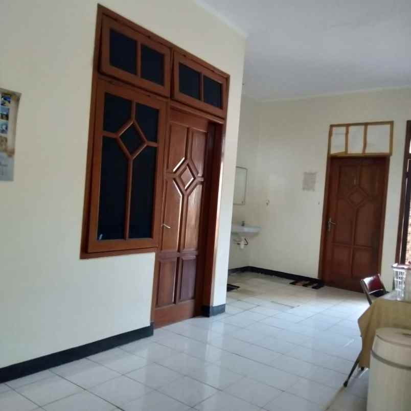 dijual rumah jalan darmo permai utara