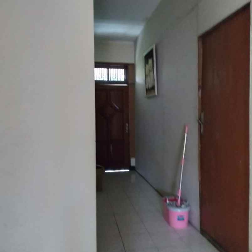 dijual rumah jalan darmo permai utara