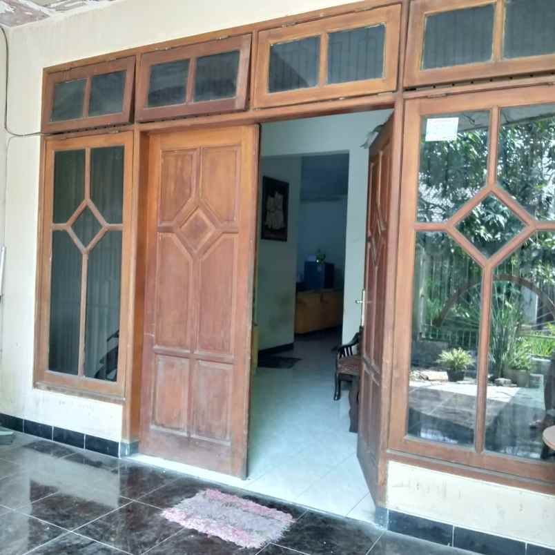 dijual rumah jalan darmo permai utara