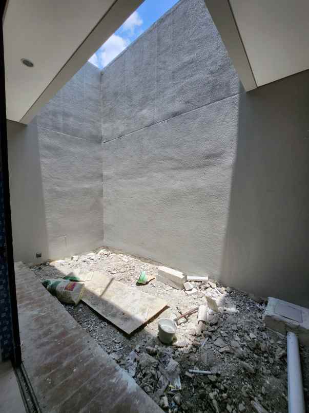 dijual rumah jalan dempsey hill citraland